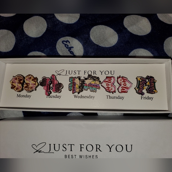 Wooden Mother's Day Earrings - Picture 2 of 4